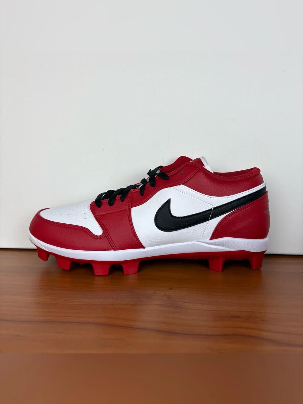 Nike Air Jordan 1 Retro MCS Low Baseball Cleats